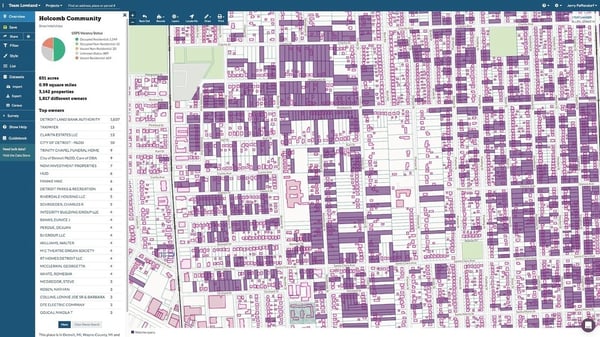 Regrid parcels with building footprints overlayed